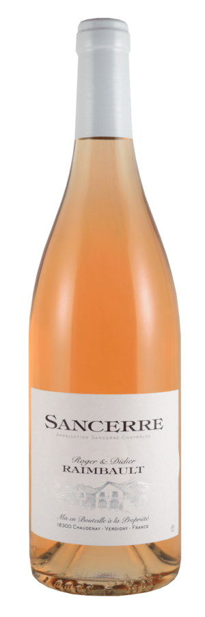 Photo d'une bouteille de rosé, présentée sur un fond blanc. Parfait en accompagnement d'un apéritif.