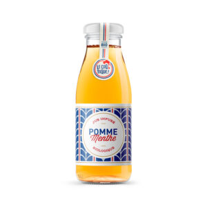 Photo d'une bouteille de jus de fruit, présentée sur un fond blanc. Parfait en accompagnement d'un apéritif.