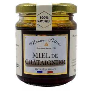 Photo d'un pot de miel, présentée sur un fond blanc.