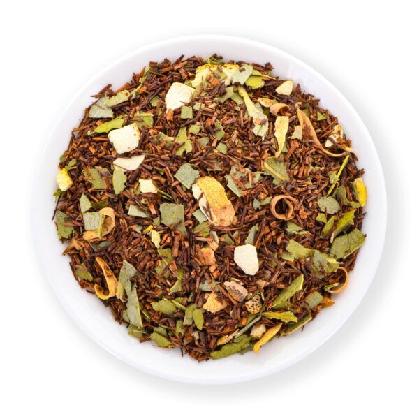 Photo d'un rooibos, présentée sur un fond blanc. Parfait en accompagnement d'un bon petit déjeune ou d'une pause goûter.