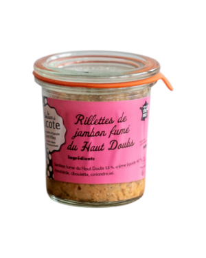 Photo d'une rillette, présentée sur un fond blanc. Parfait en accompagnement d'un apéritif.