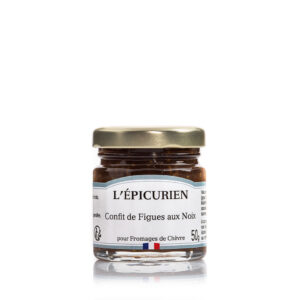 Photo d'un confit, présenté sur un fond blanc.