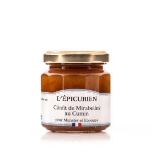 Photo d'un confit, présenté sur un fond blanc.