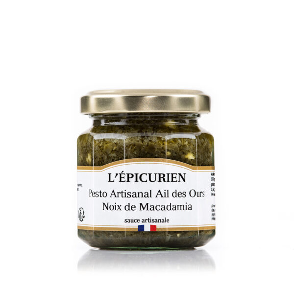 Photo d'une sauce, présentée sur un fond blanc. Parfait en accompagnement d'un plat.