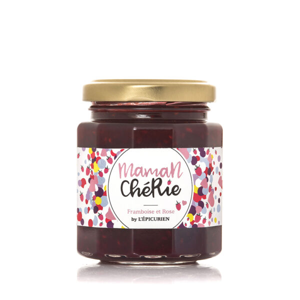 Photo d'une confiture, présentée sur un fond blanc.
