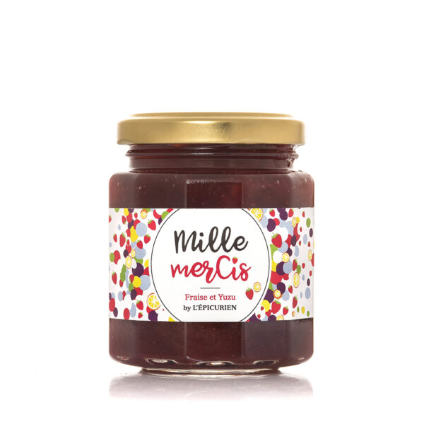Photo d'une confiture, présentée sur un fond blanc.