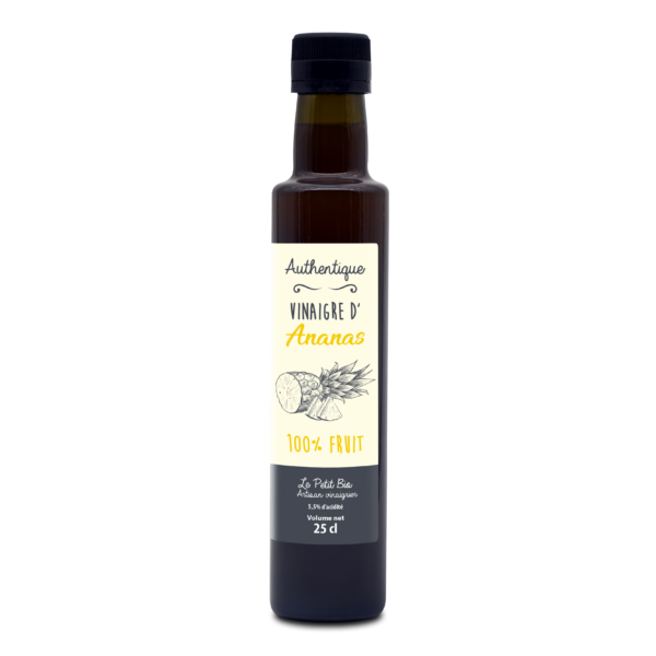 Photo d'un vinaigre, présentée sur un fond blanc. Parfait en accompagnement d'un plat.