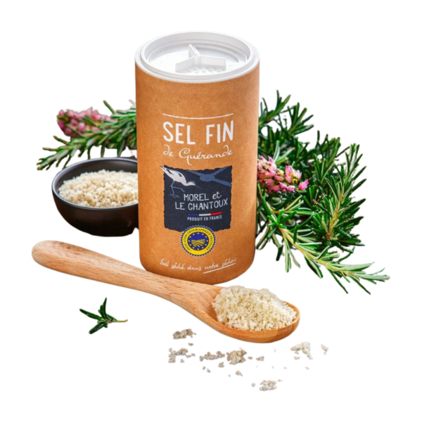 Photo d'un sel, présentée sur un fond blanc. Parfait en accompagnement d'un plat.