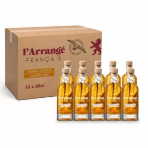 Photo d'une bouteille de rhum, présentée sur un fond blanc. Parfait en accompagnement d'un apéritif.