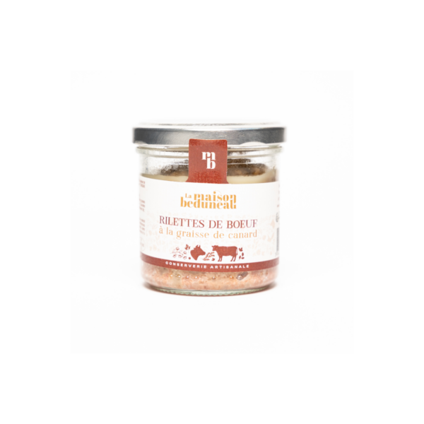 Photo d'une rillette, présentée sur un fond blanc. Parfait en accompagnement d'un apéritif.
