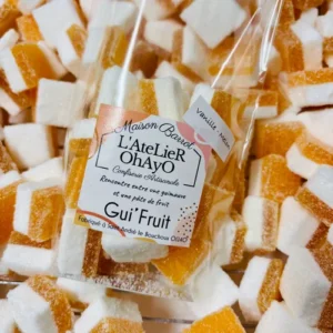 Photo d'un sachet de guimauve, présentée sur un fond blanc.